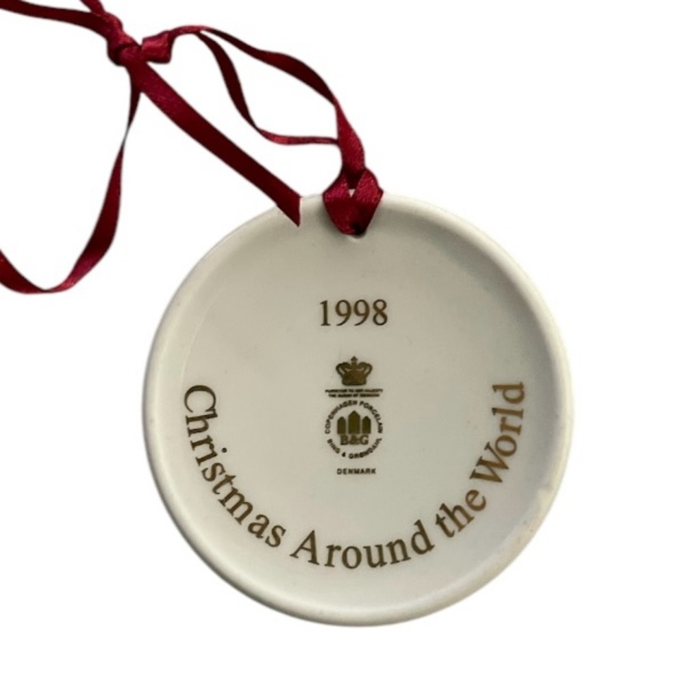 Vintage Set 7 of Bing and Grondahl Christmas Ornaments Santa Claus Collection - Picture 10 of 16